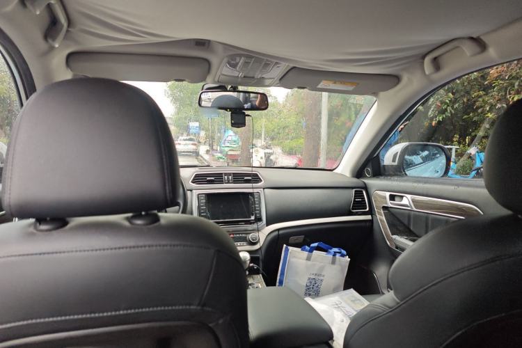 Used Haval H6 Coupe 2015 Blue-Label Facelift 2.0T Manual Two-Wheel Drive Urban Version