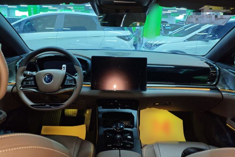 Used BYD Han 2024 DM-i Glory Edition 121KM Premium Model