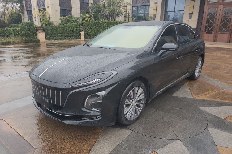 Used Hongqi E-QM5 2022 431 km Charge & Enjoy Edition