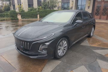 Used Hongqi E-QM5 2022 431 km Charge & Enjoy Edition