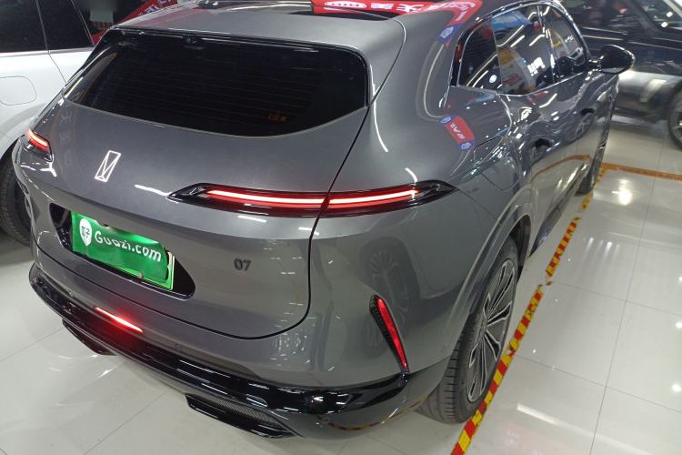 Used  07 2024 Max Extended-Range Exploration Edition
