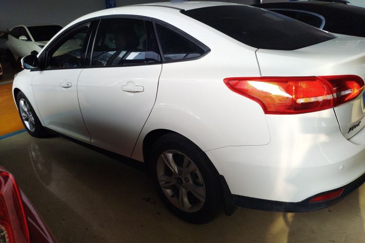 Used Ford Focus 2017 Sedan 1.6L Automatic Comfort Plus SmartDrive Edition
