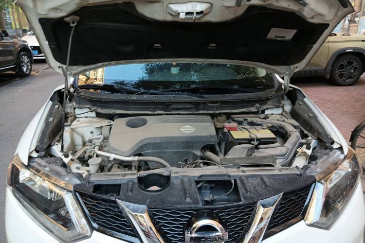 Used Nissan X-Trail 2015 2.5L CVT Leading MAX Edition 4WD
