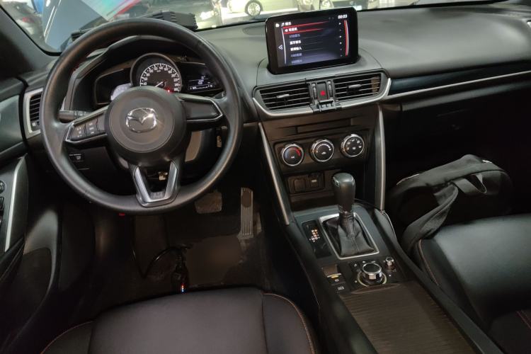 Used Mazda CX-4 2018 2.0L Automatic Two-Wheel Drive Blue Sky Dynamic Version China V Standard