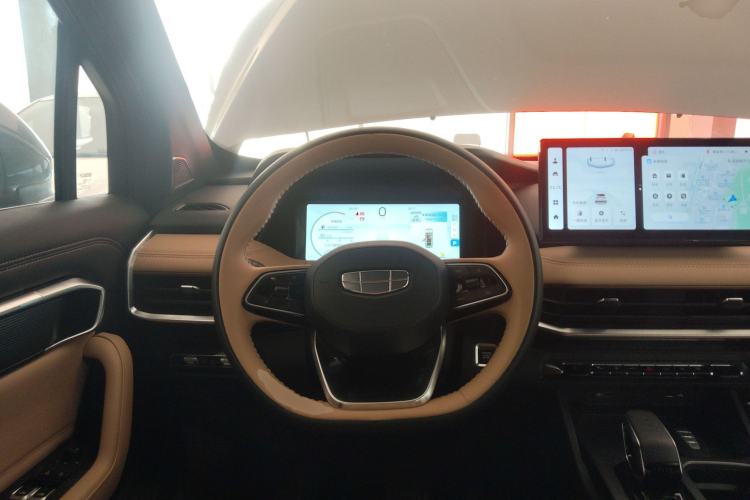 Used Geely Auto Haoyue L 2023 2.0T DCT Flagship Version