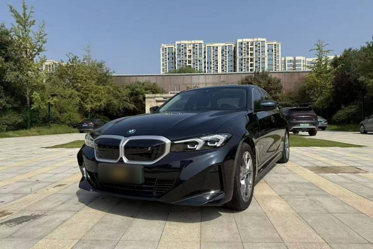 Used BMW i3 2022 eDrive 35 L
