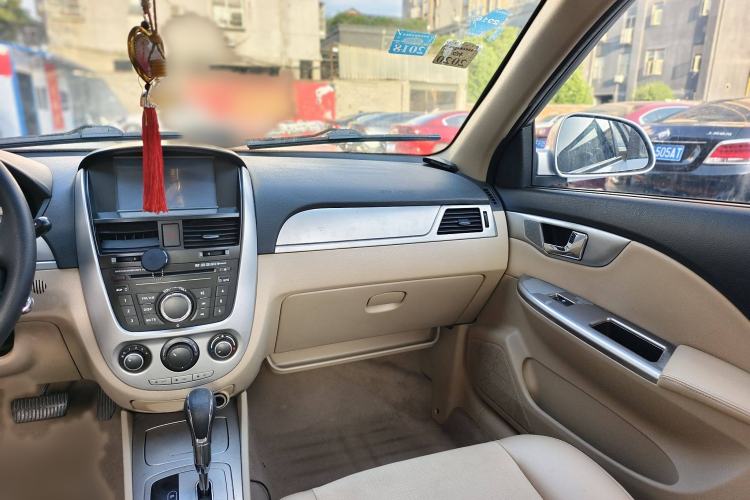 Used Buick Excelle 2013 1.5L Automatic Classic Model
