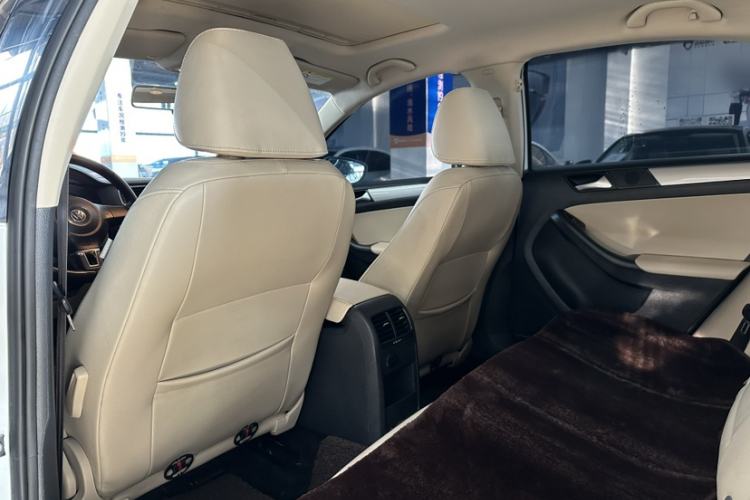 Used Volkswagen Sagitar 2014 Revised Version 1.6L Automatic Comfort Edition