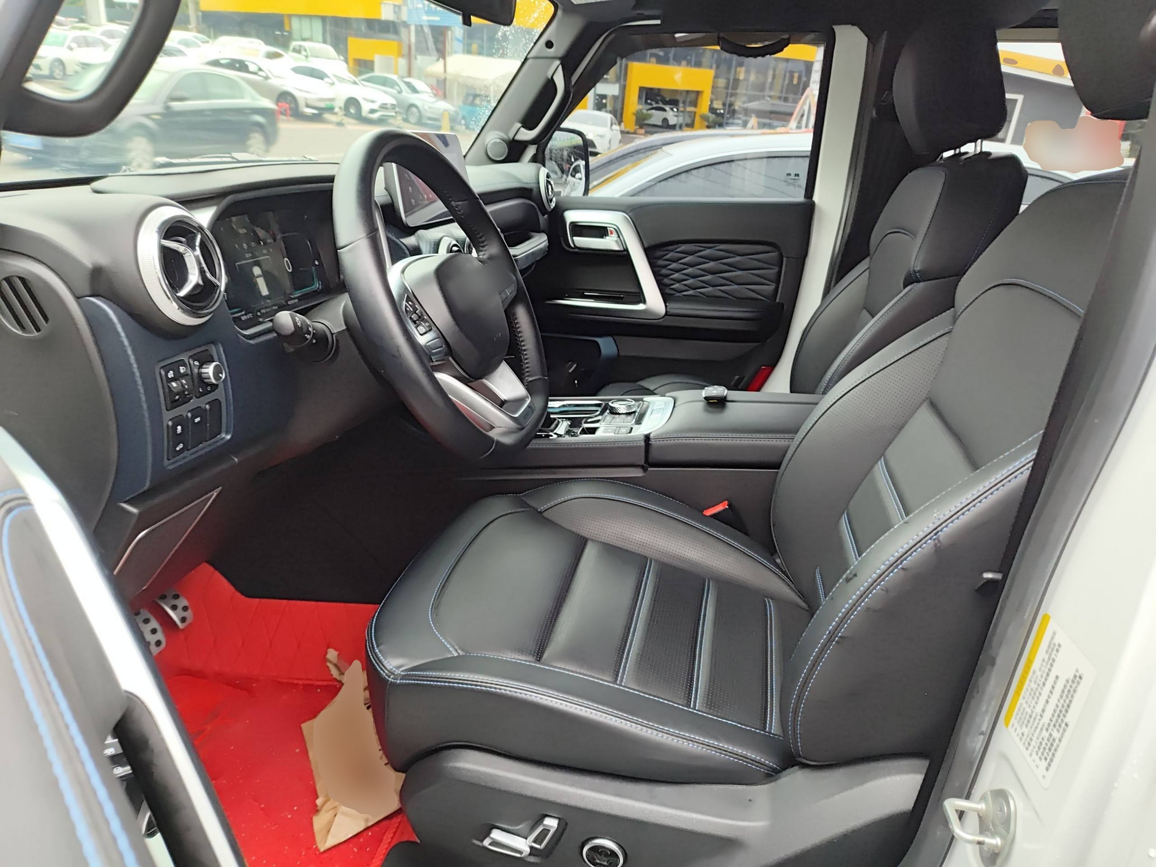 المقاعد الأمامية داخل السيارة