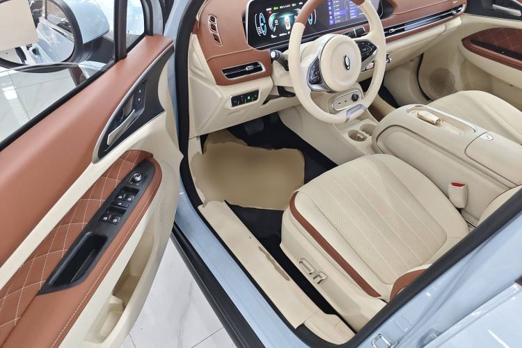 Used ORA Good Cat 2023 401 km Standard Range Premium Version Lithium Iron Phosphate
