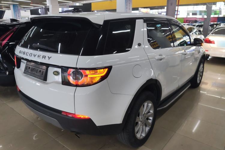 Used Land Rover Discovery Sport 2018 240 PS SE Version