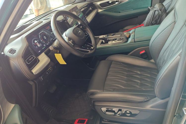 Used GAC Trumpchi GS8 2022 Dual-Engine Series 2.0TM Two-Wheel Drive Prestige Edition (7 Seats)