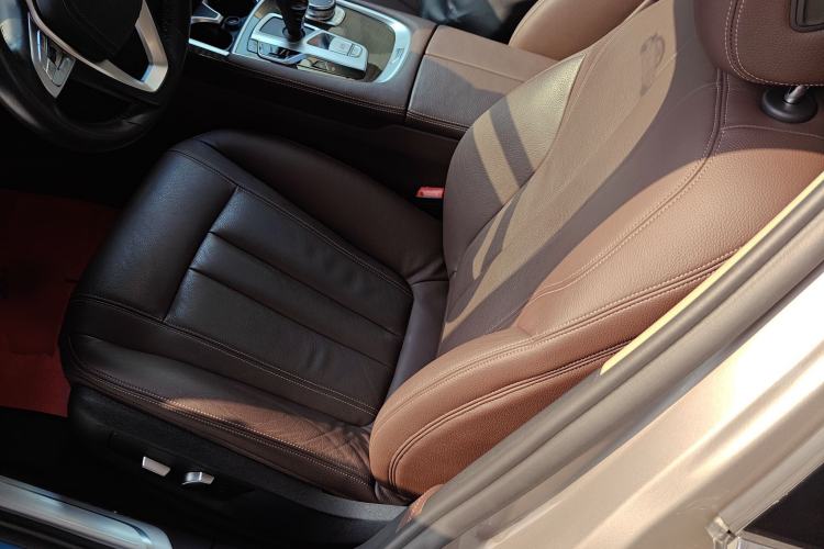 Used BMW 7 Series 2018 730Li Leading Model Excellence Package
