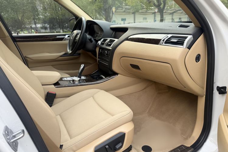 Used BMW X3 2016 sDrive20i
