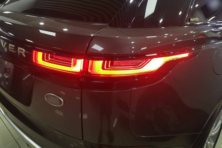 Used Land Rover Range Rover Velar 2022 250 PS Sparkling Heritage Edition
