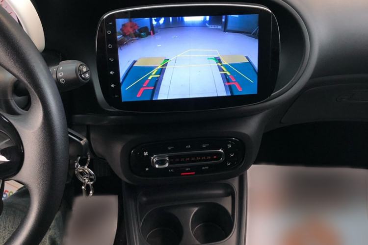 Used  fortwo 2015 1.0L 52 kW hardtop Dynamic version
