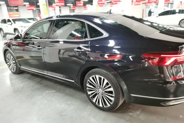 Used Volkswagen Passat 2019 380TSI Luxury Edition China VI Standard
