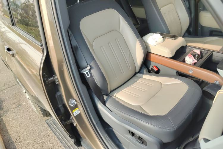 Used Land Rover Defender 2022 110 P400 X
