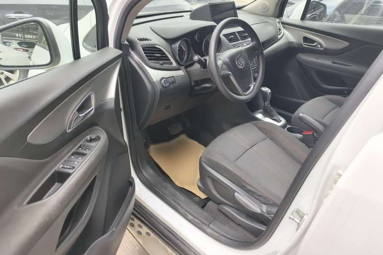 Used Buick Encore 2015 1.4T Automatic Two-Wheel Drive Urban Elite Version