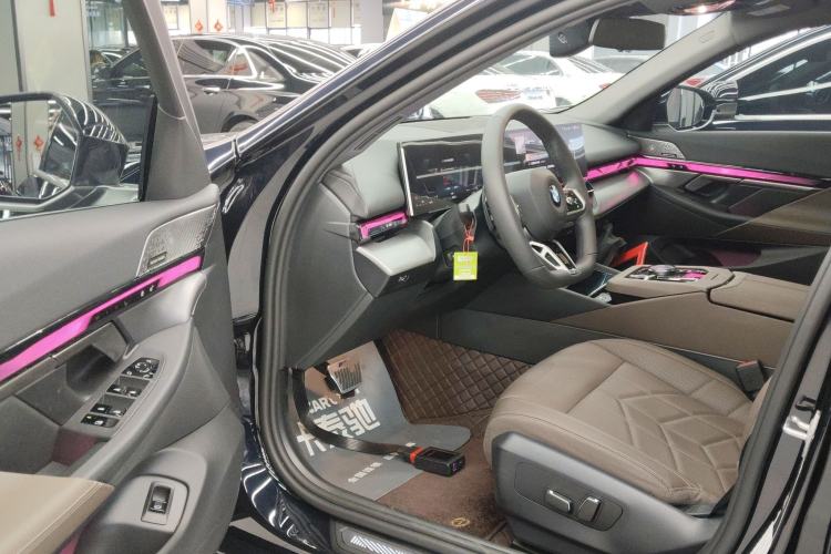 Used BMW 5 Series 2024 530Li Leading Model M Sport Package