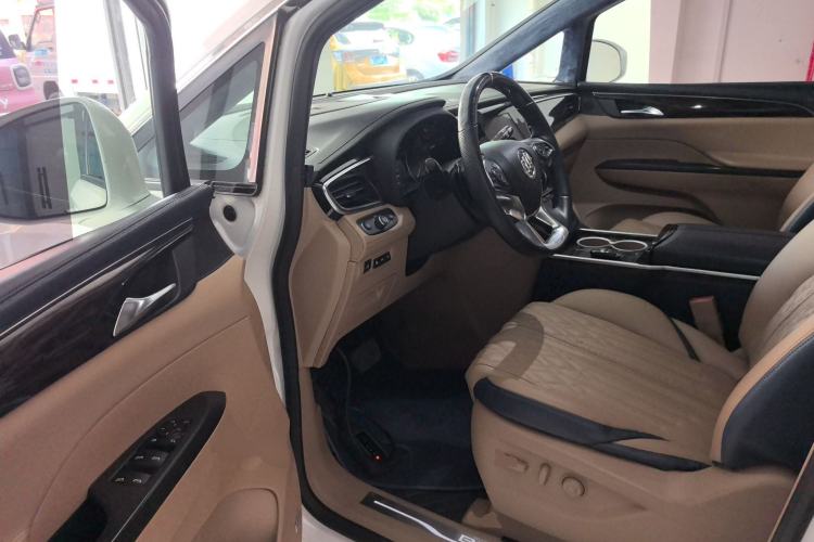 Used Buick GL8 2018 ES 28T Flagship Model China VI Standard
