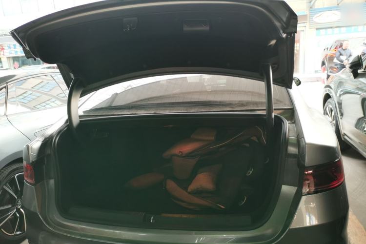 Used BYD Qin PLUS 2024 HONOR Edition DM-i 55KM Leading Model
