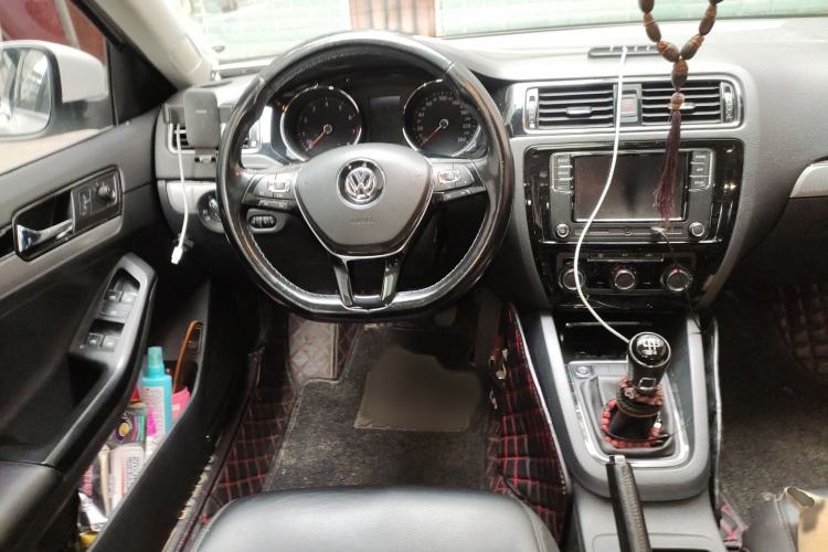 Used Volkswagen Sagitar 2018 1.6L Manual Comfort Model