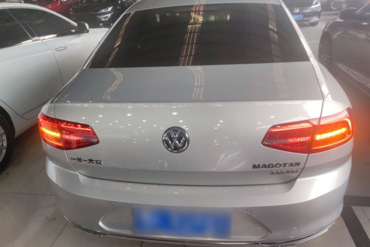 Used Volkswagen Magotan 2019 330TSI DSG Luxury Version China VI Standard
