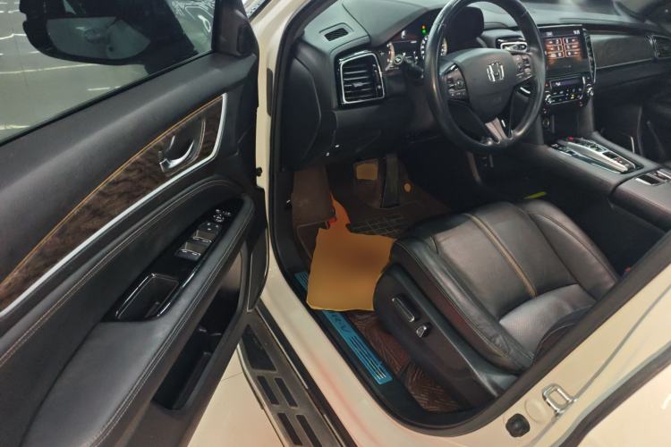 Used Honda UR-V 2020 370TURBO Two-Wheel Drive Luxury Edition
