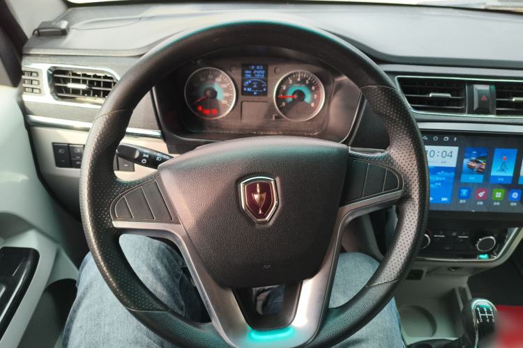 Used Jinbei New Hiace X30L 2019 1.5L Van Wealth Edition China VI SWC15M
