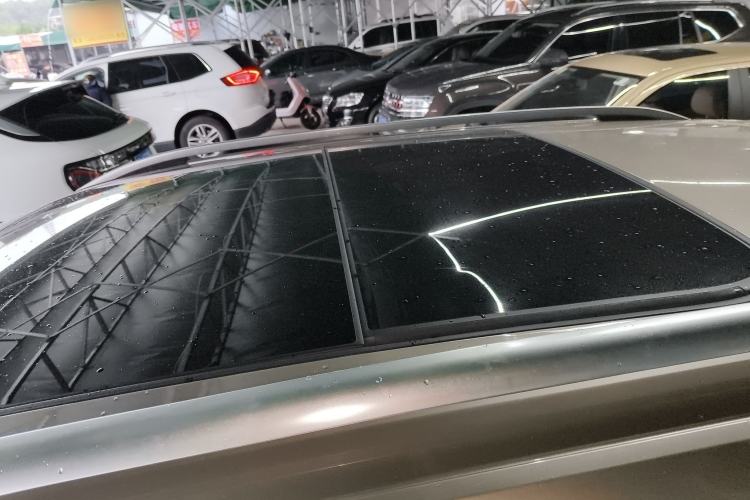 Used Volkswagen T-ROC 2019 280TSI DSG Two-Wheel Drive Comfort Version China VI Standard
