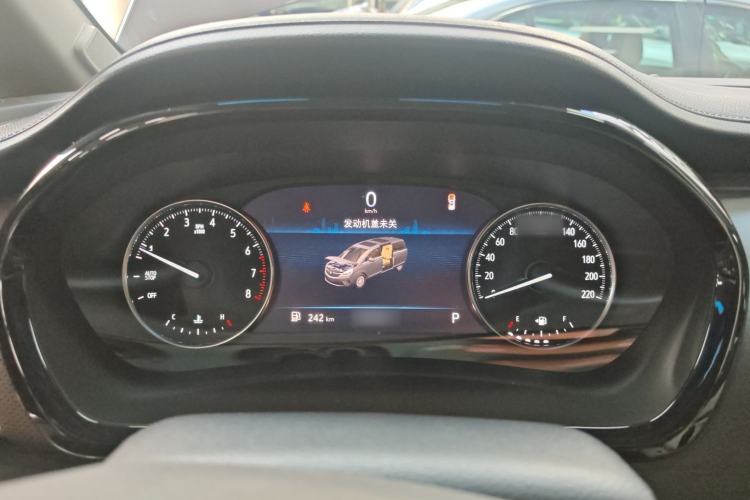 Used Buick GL8 2021 Land Cruiser Executive Class 652T Luxury Model
