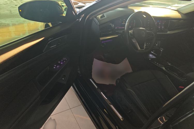 Used Volkswagen Passat 2023 330TSI Luxury Edition
