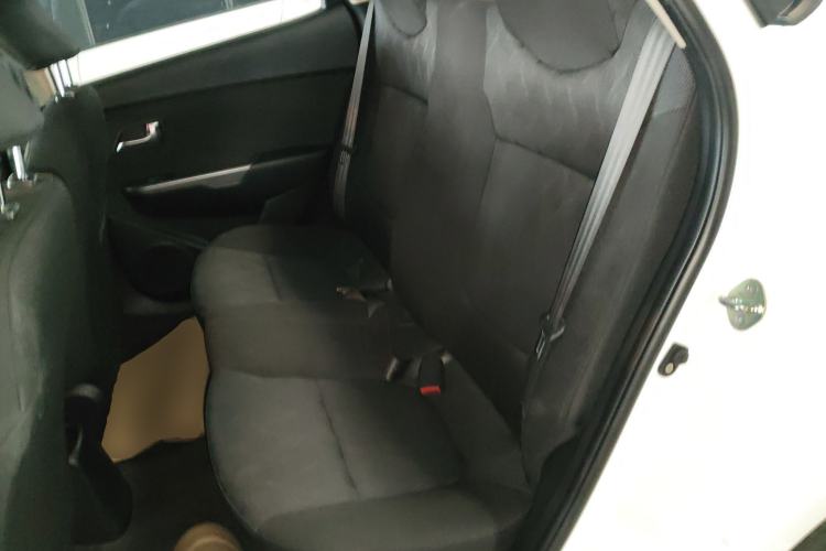 Used Kia K2 2015 Sedan 1.4L Automatic GLS
