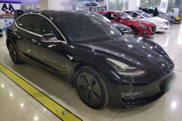 Used Tesla Model 3 2019 Long-Range All-Wheel-Drive Version
