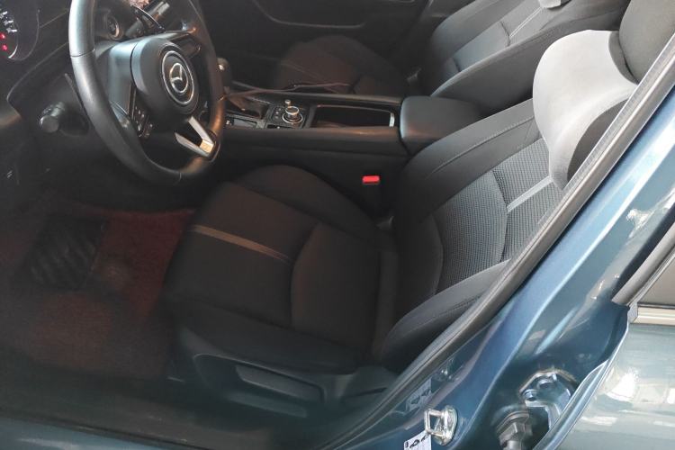 Used Mazda Mazda 3 Axela 2017 Hatchback 2.0L Automatic Luxury Model Emission Standard China V