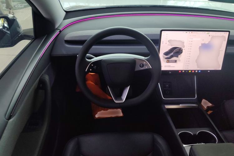 Used Tesla Model Y 2025 Rear-Wheel-Drive Version