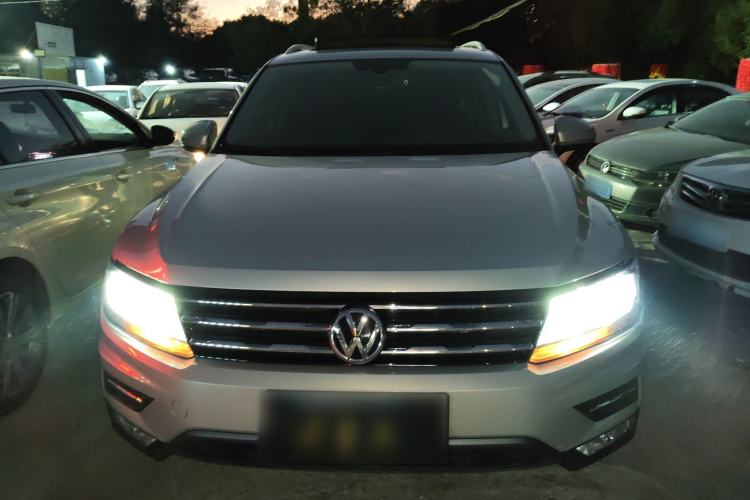 Used Volkswagen Tiguan L 2019 330TSI Automatic Two-Wheel Drive Smart Luxury Version China V Emission Standard