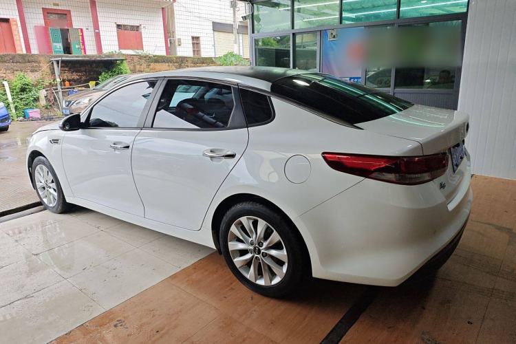 Used Kia K5 2016 2.0L Automatic GLS
