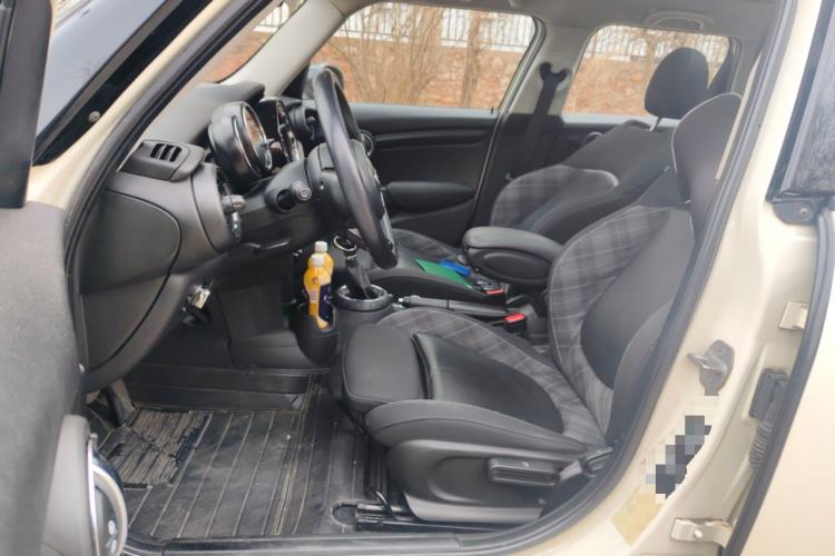 Used  MINI 2015 1.5T COOPER Fun Five-Door Edition