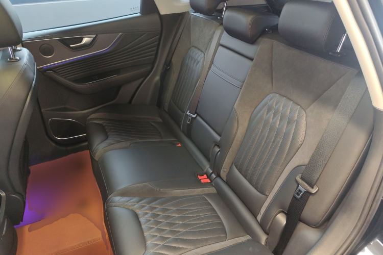 Used Hongqi HS5 2023 2.0T Qixiang Pro Edition
