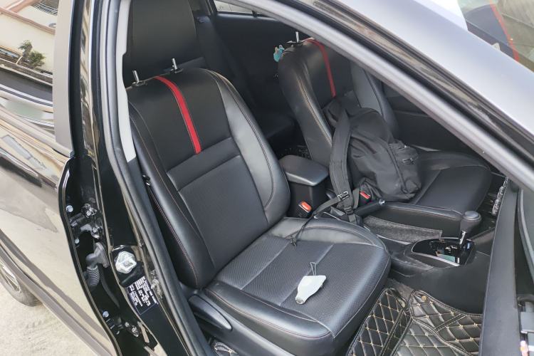 Used Toyota YARiS L 2021 X-Trail 1.5L CVT Luxury Edition