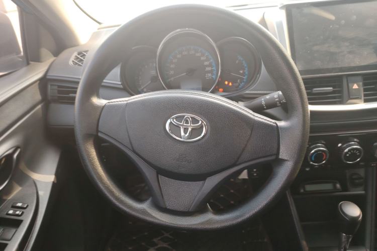 Used Toyota YARiS L 2019 1.5E CVT Dynamic Edition China VI compliant