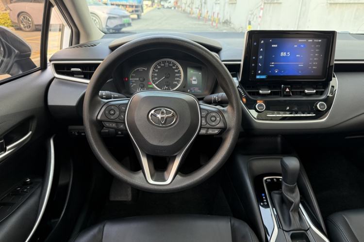 Used Toyota Corolla 2021 Dual-Motor 1.8L E-CVT Elite Edition
