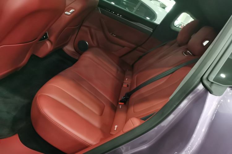 Used Hima Luxeed R7 2025 Range-Extended Version 251 km Max
