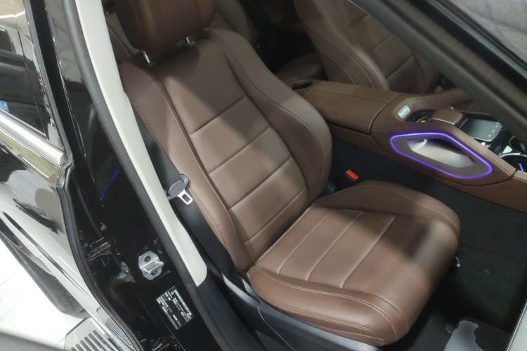 Used Mercedes-Benz GLE 2024 GLE 450 4MATIC AMG Line
