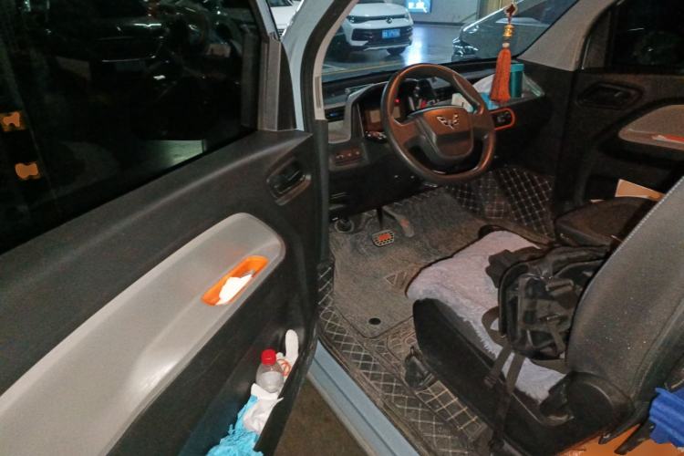 Used Wuling Hongguang MINIEV 2022 Easy Version Lithium Iron Phosphate
