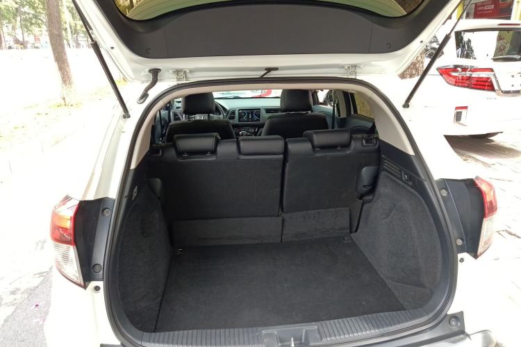 Used Honda Vezel 2020 1.5L CVT Luxury Edition
