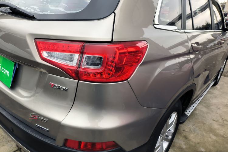 Used Changan CS75 2016 1.5T Manual FENGSHANG Model
