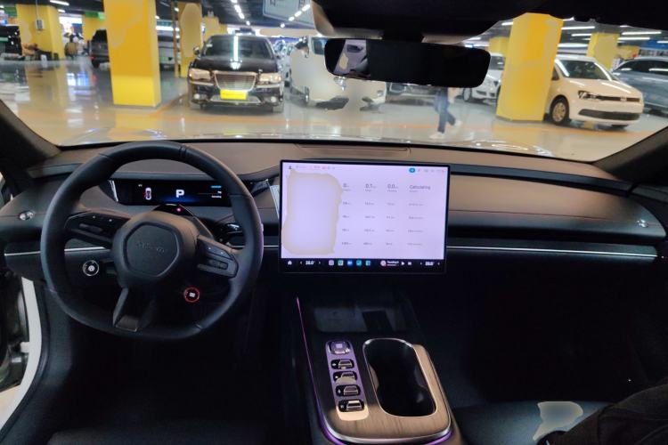 Used  SU7 2024 Rear-Drive Ultra-Long Range Advanced Pro-Level Intelligent Driving Version
